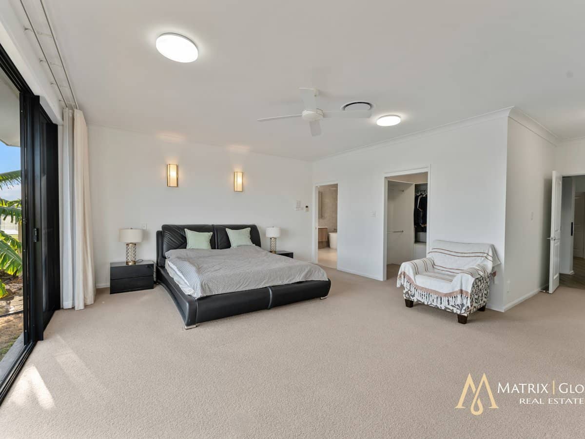 33 Prosperity Drive, HELENSVALE - Thumbnail 20