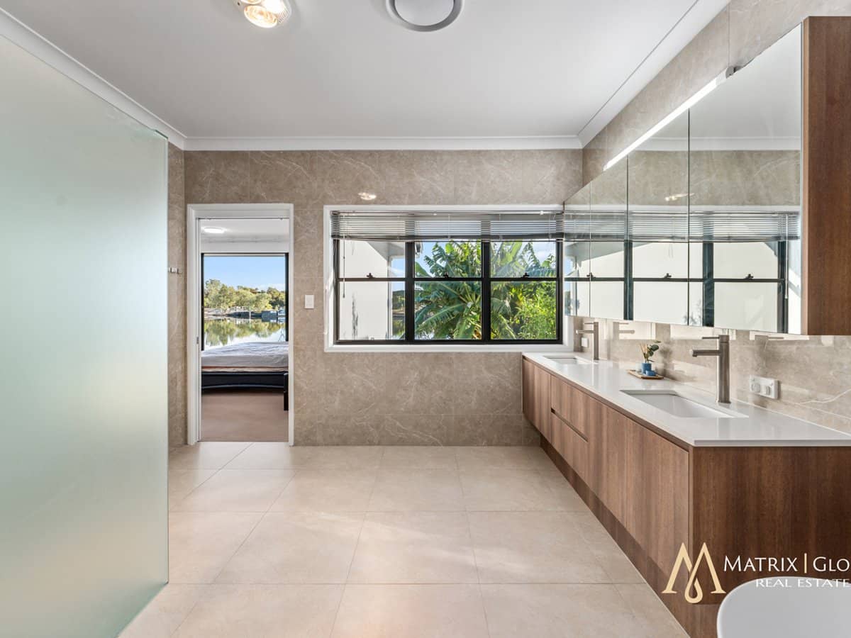 33 Prosperity Drive, HELENSVALE - Thumbnail 22