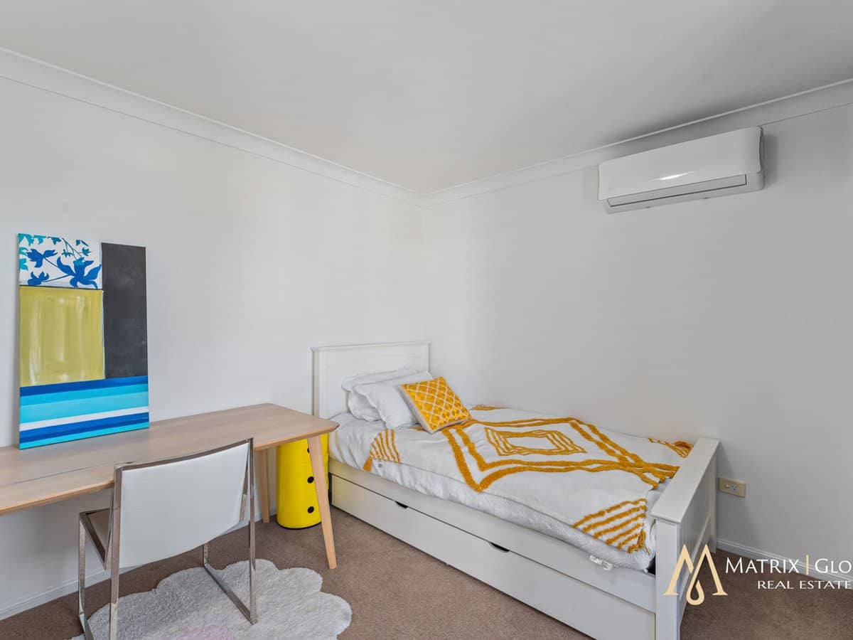 33 Prosperity Drive, HELENSVALE - Thumbnail 29