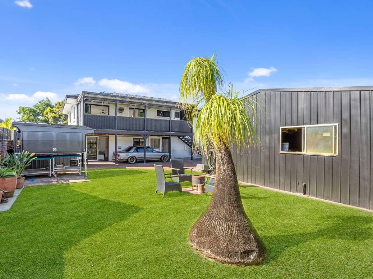 12 Myrtle Court, Palm Beach - Thumbnail 3