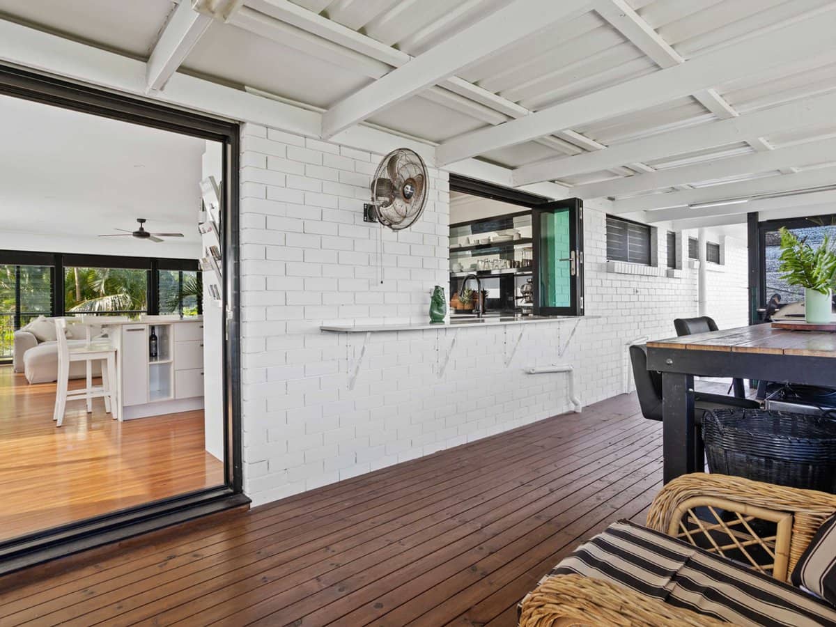 12 Myrtle Court, Palm Beach - Thumbnail 15