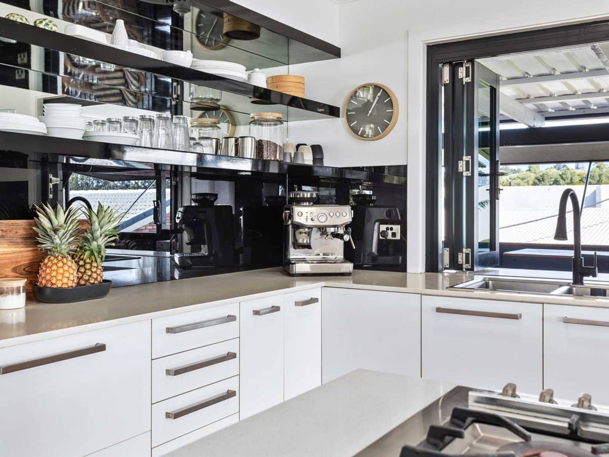 12 Myrtle Court, Palm Beach - Thumbnail 16