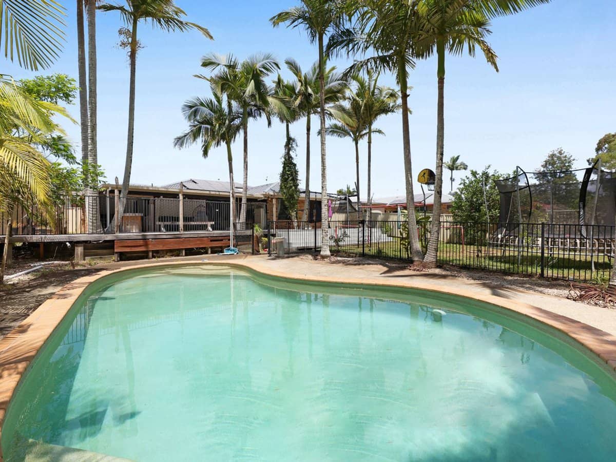 204 Mildura Drive, Helensvale - Thumbnail 1