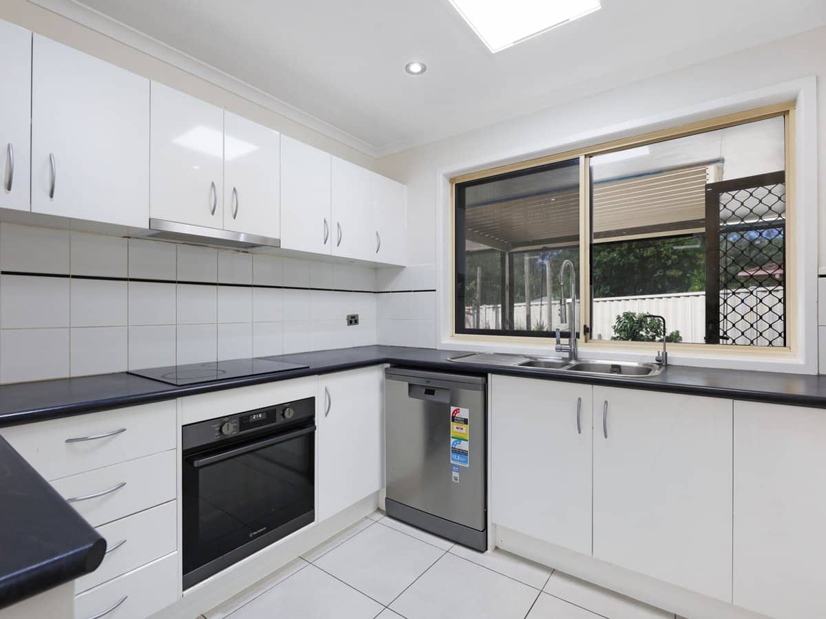 204 Mildura Drive, Helensvale - Thumbnail 11