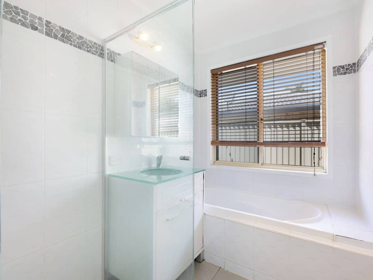 204 Mildura Drive, Helensvale - Thumbnail 17