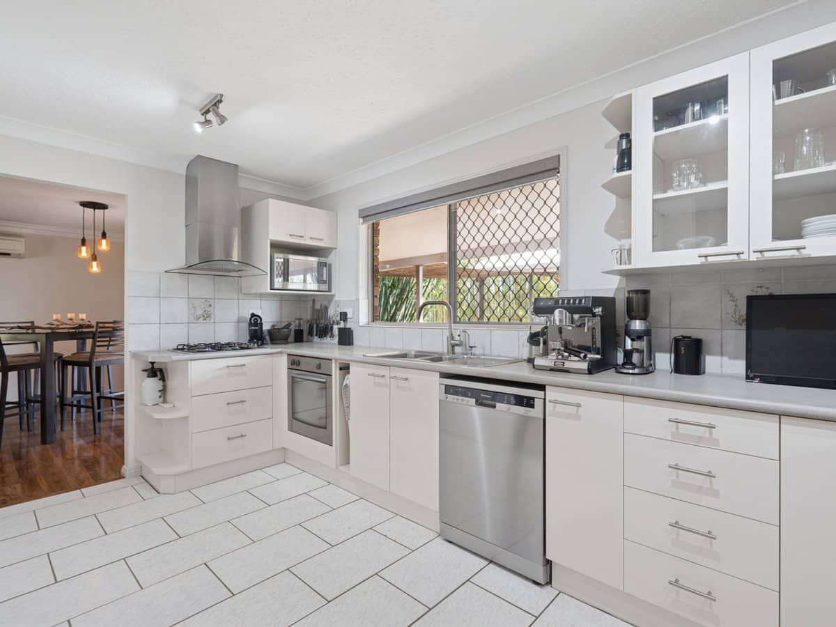 40-42 Oak Tree Court, Cedar Grove - Thumbnail 5