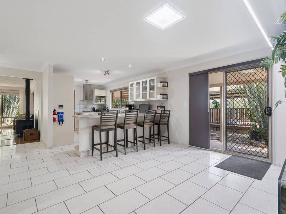 40-42 Oak Tree Court, Cedar Grove - Thumbnail 6