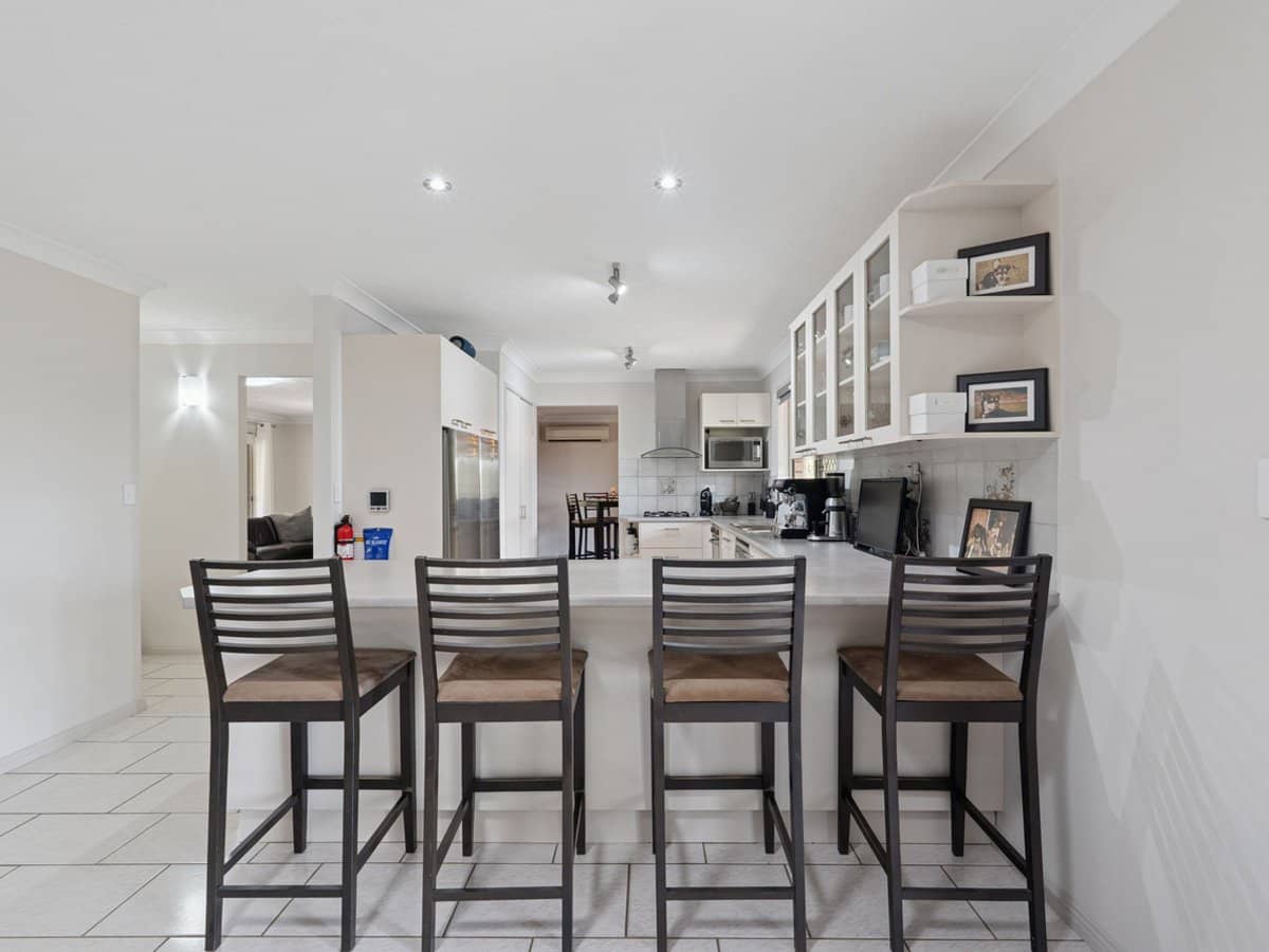 40-42 Oak Tree Court, Cedar Grove - Thumbnail 7