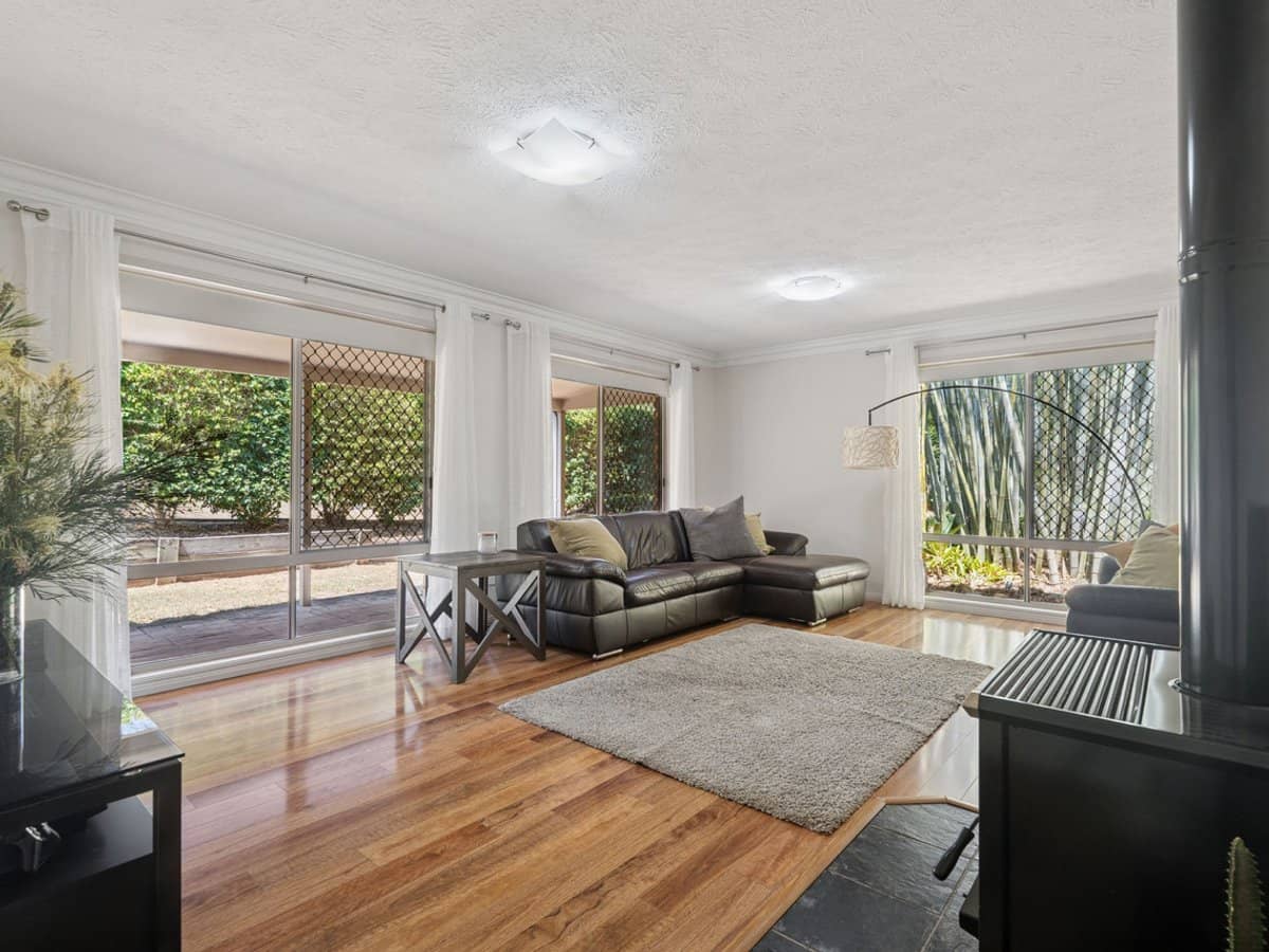 40-42 Oak Tree Court, Cedar Grove - Thumbnail 9