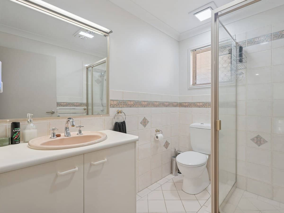 40-42 Oak Tree Court, Cedar Grove - Thumbnail 13