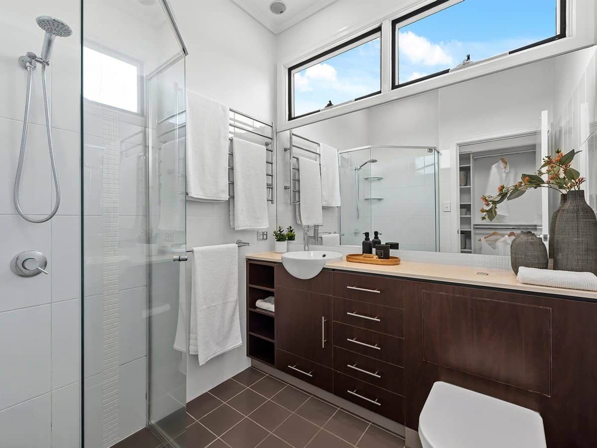 70 Barker Street, East Brisbane - Thumbnail 4