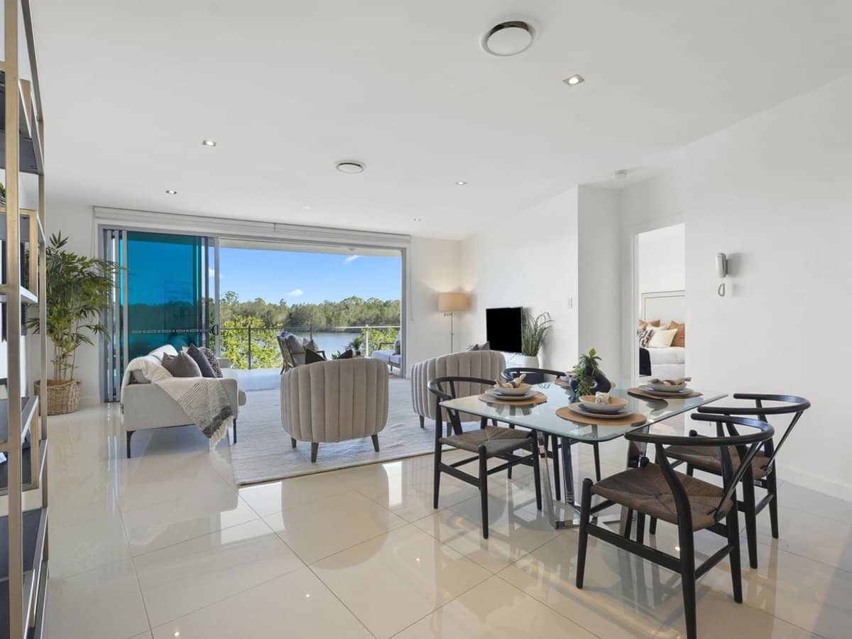 3046 Quay South Drive, Carrara - Thumbnail 3