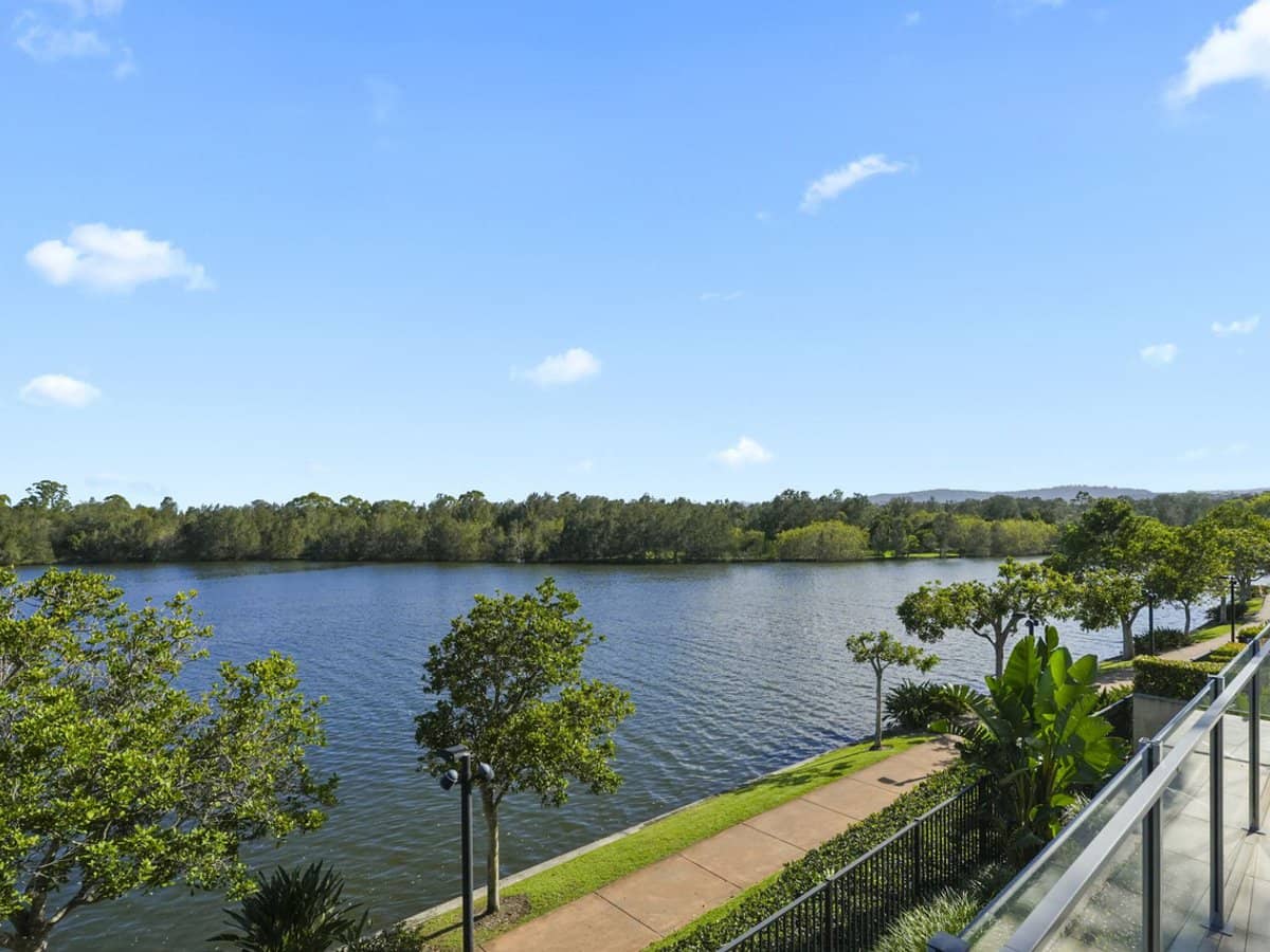 3046 Quay South Drive, Carrara - Thumbnail 17