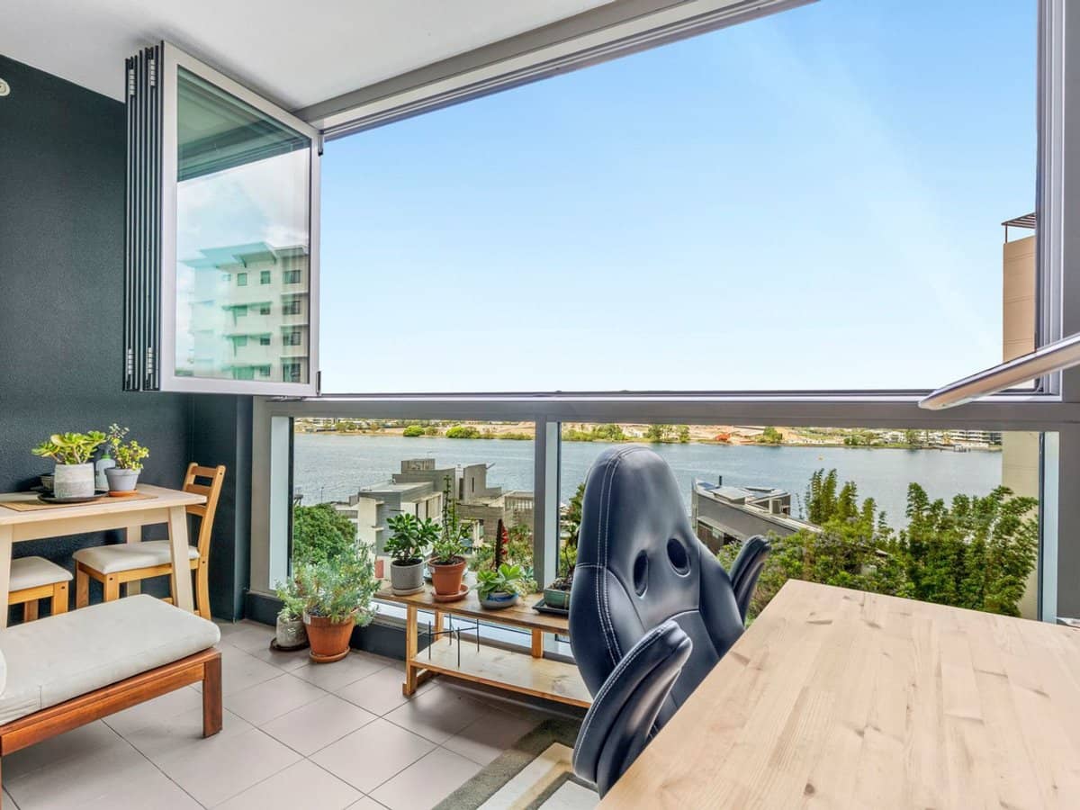 10607/8 Harbour Road, Hamilton - Thumbnail 2