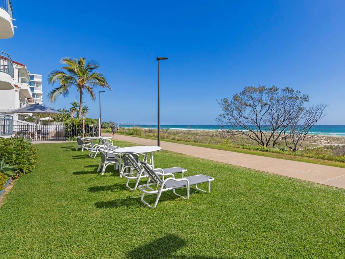 277 Golden Four Drive, Bilinga - Thumbnail 21