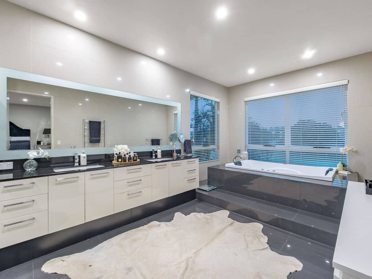 3012 Northview Parade, Benowa - Thumbnail 17