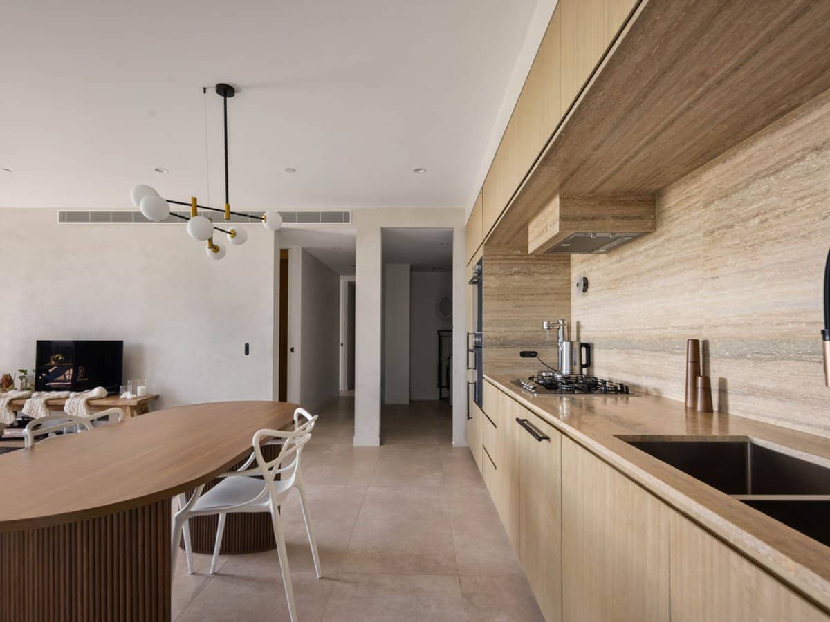 58 The Esplanade, Burleigh Heads - Thumbnail 8