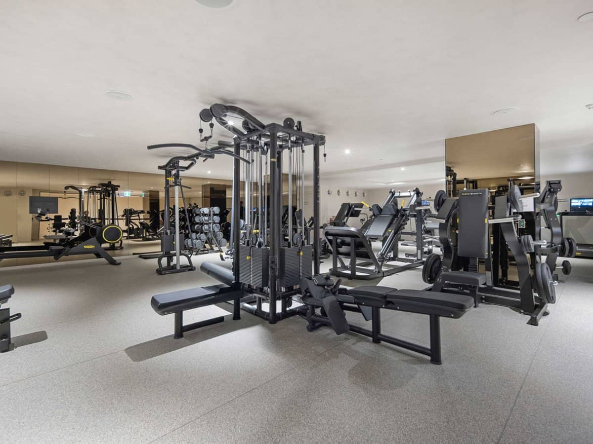 58 The Esplanade, Burleigh Heads - Thumbnail 22