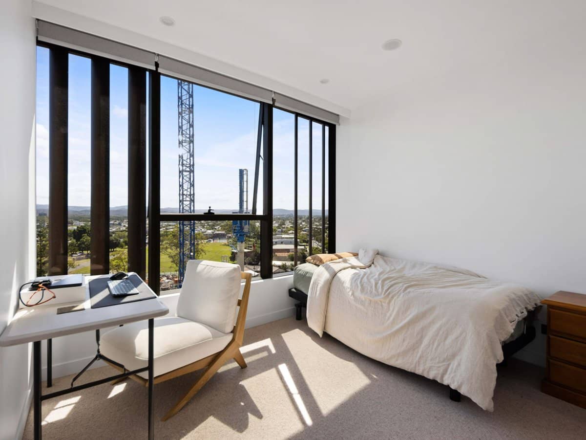 58 The Esplanade, Burleigh Heads - Thumbnail 15