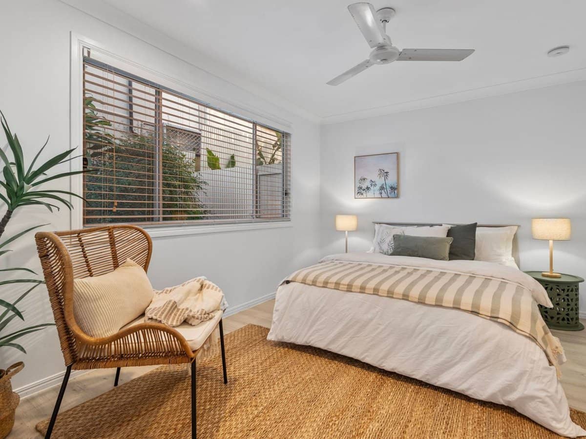 5 Third Avenue, Labrador - Thumbnail 21