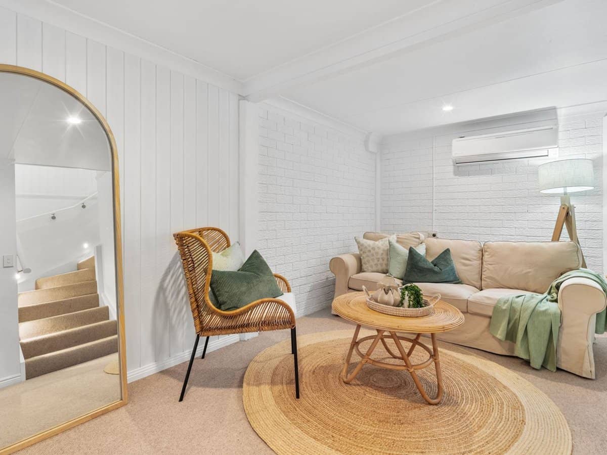 5 Third Avenue, Labrador - Thumbnail 23