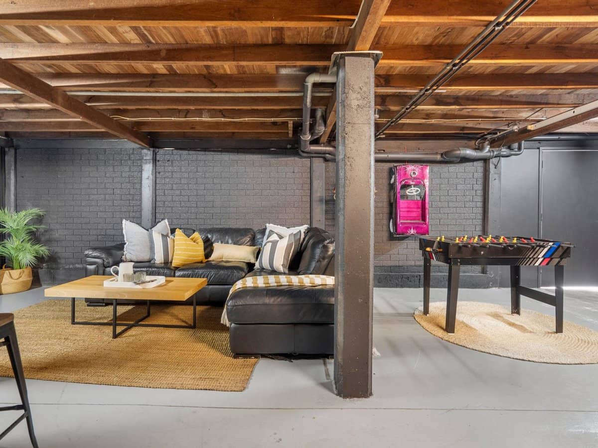 5 Third Avenue, Labrador - Thumbnail 25