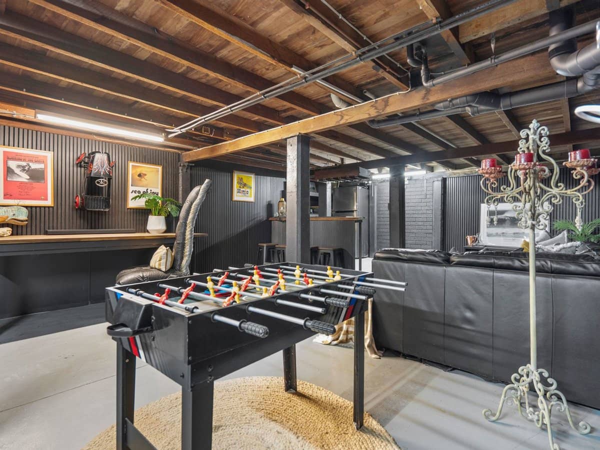 5 Third Avenue, Labrador - Thumbnail 26