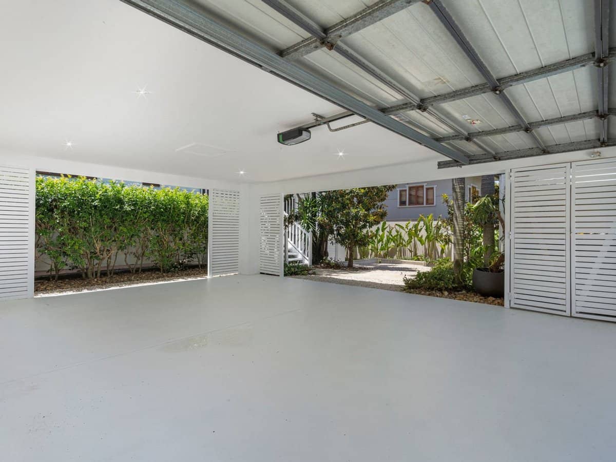 5 Third Avenue, Labrador - Thumbnail 35