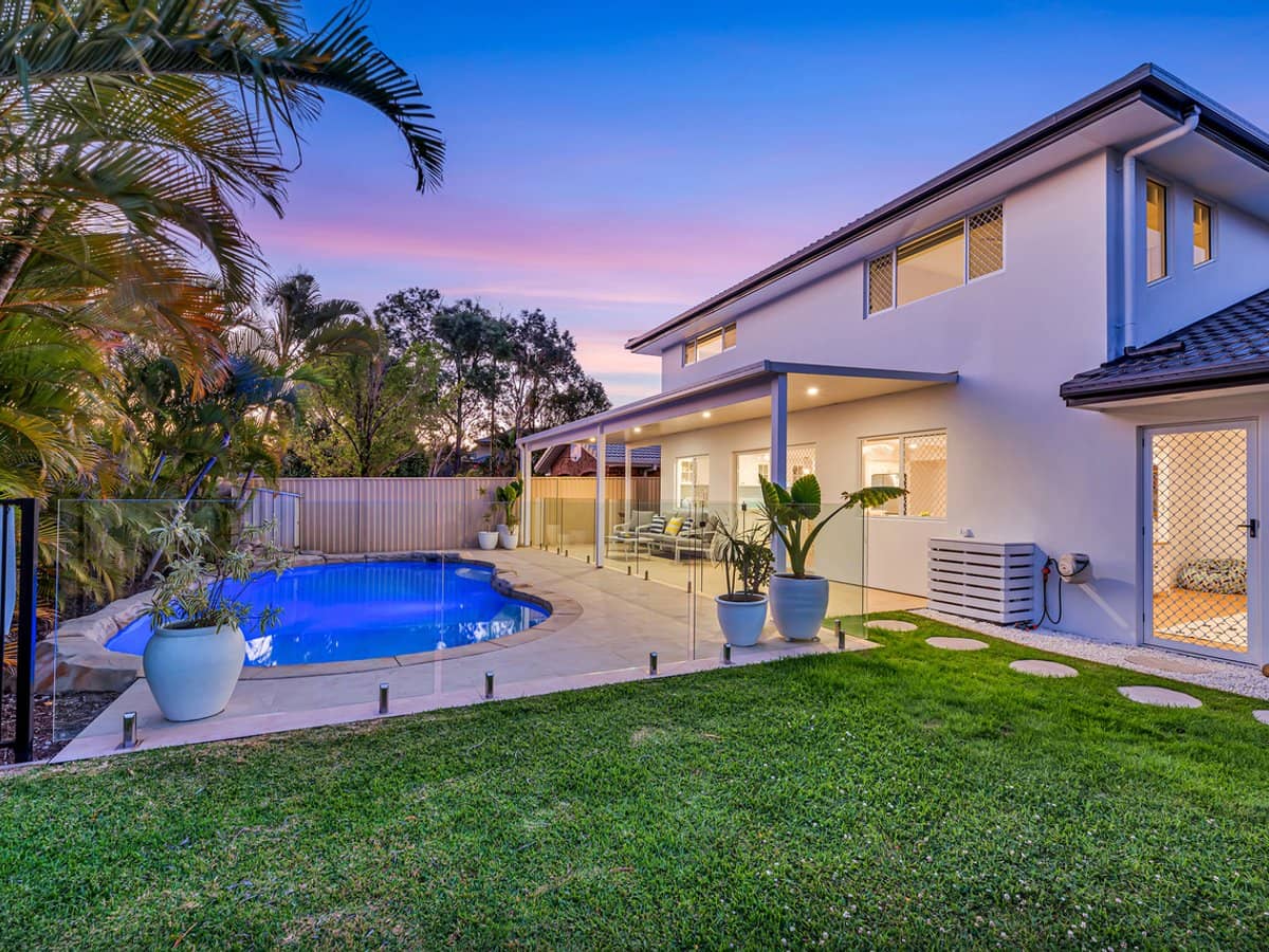 33 Lochinvar Court, ASHMORE - Thumbnail 8