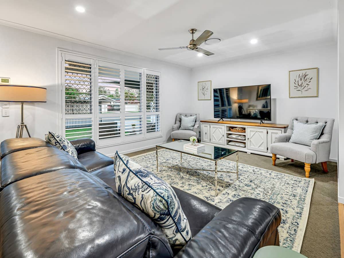 33 Lochinvar Court, ASHMORE - Thumbnail 15