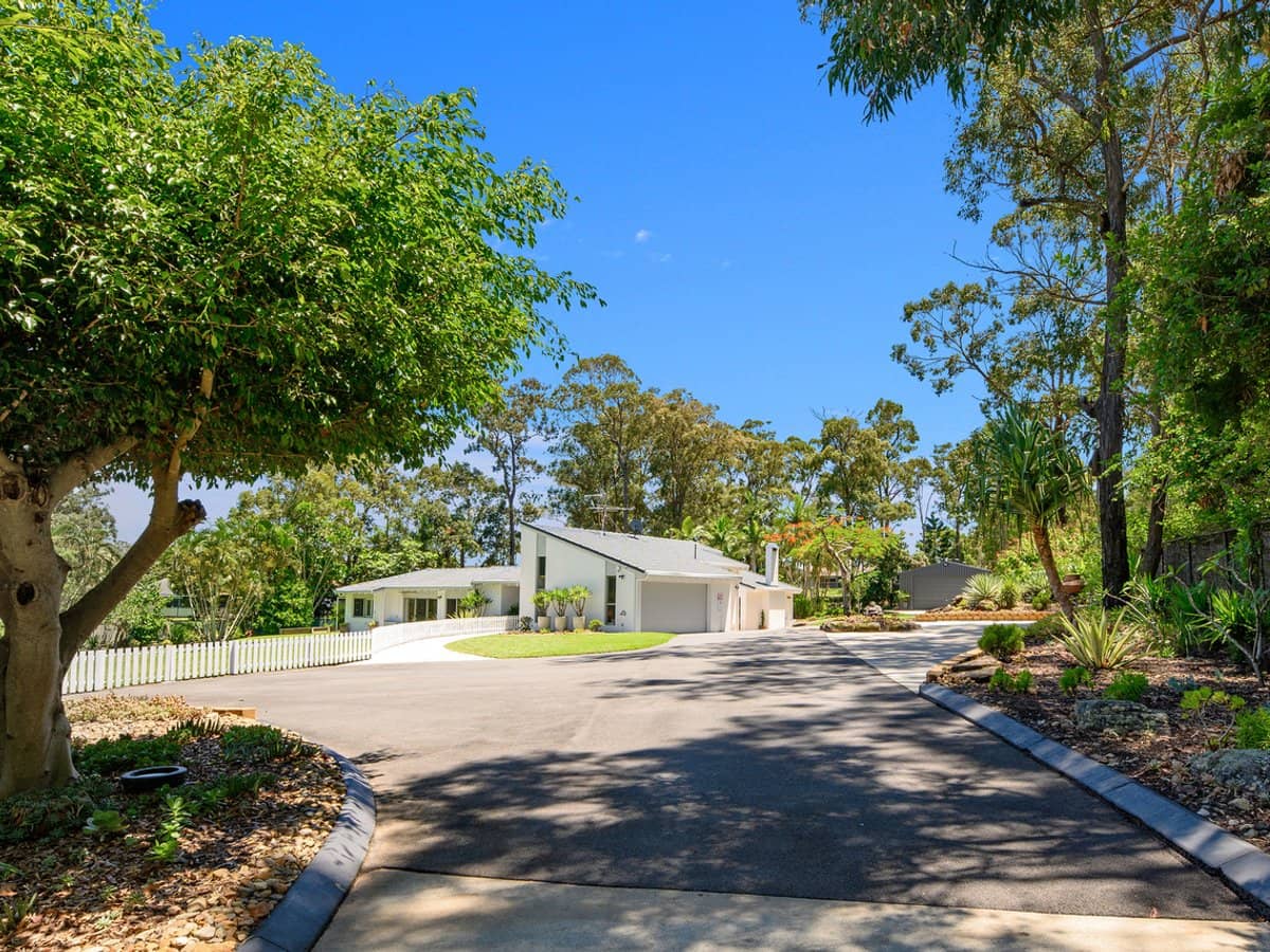 12 Jacana Street, ASHMORE - Thumbnail 3