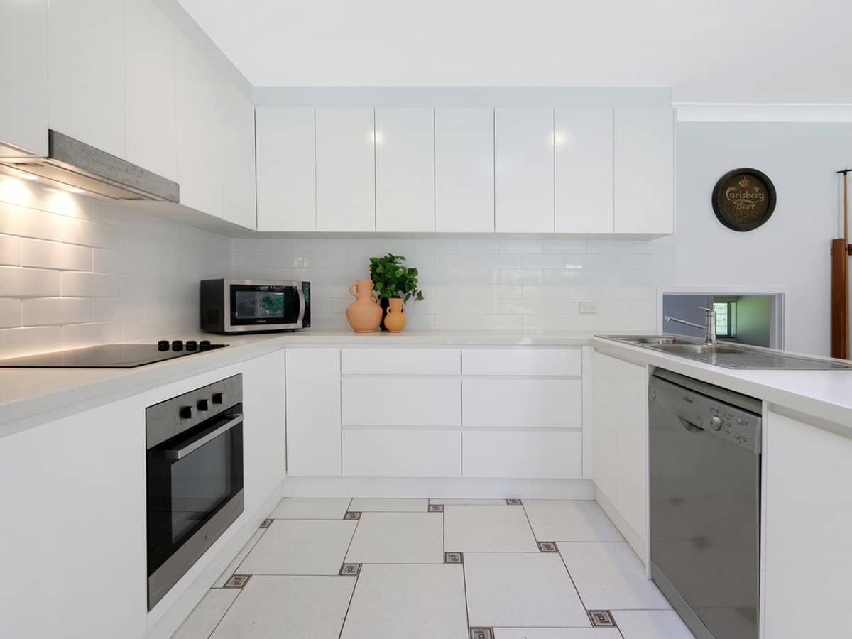 12 Jacana Street, ASHMORE - Thumbnail 19