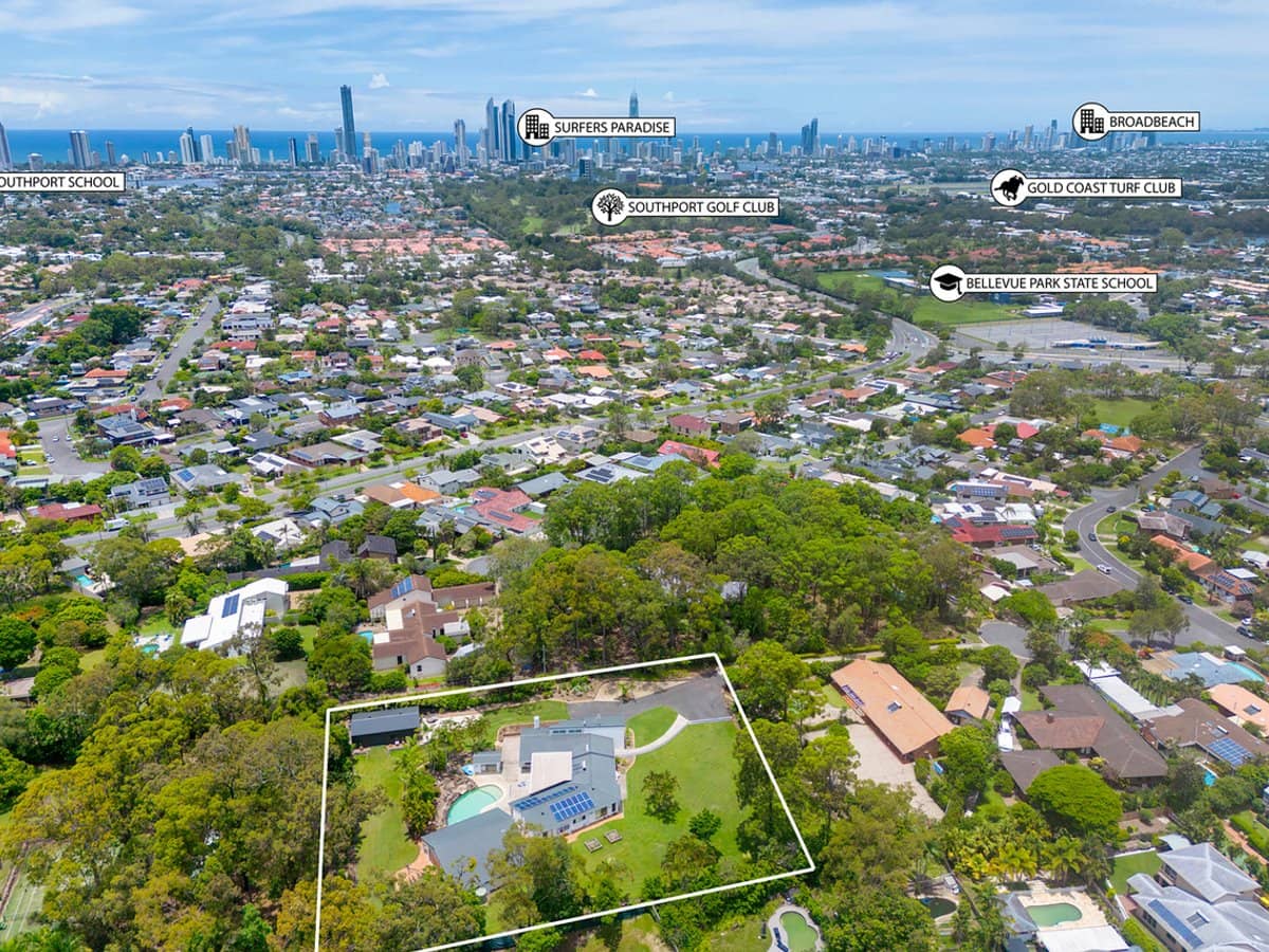 10 Jacana Street, ASHMORE - Thumbnail 2