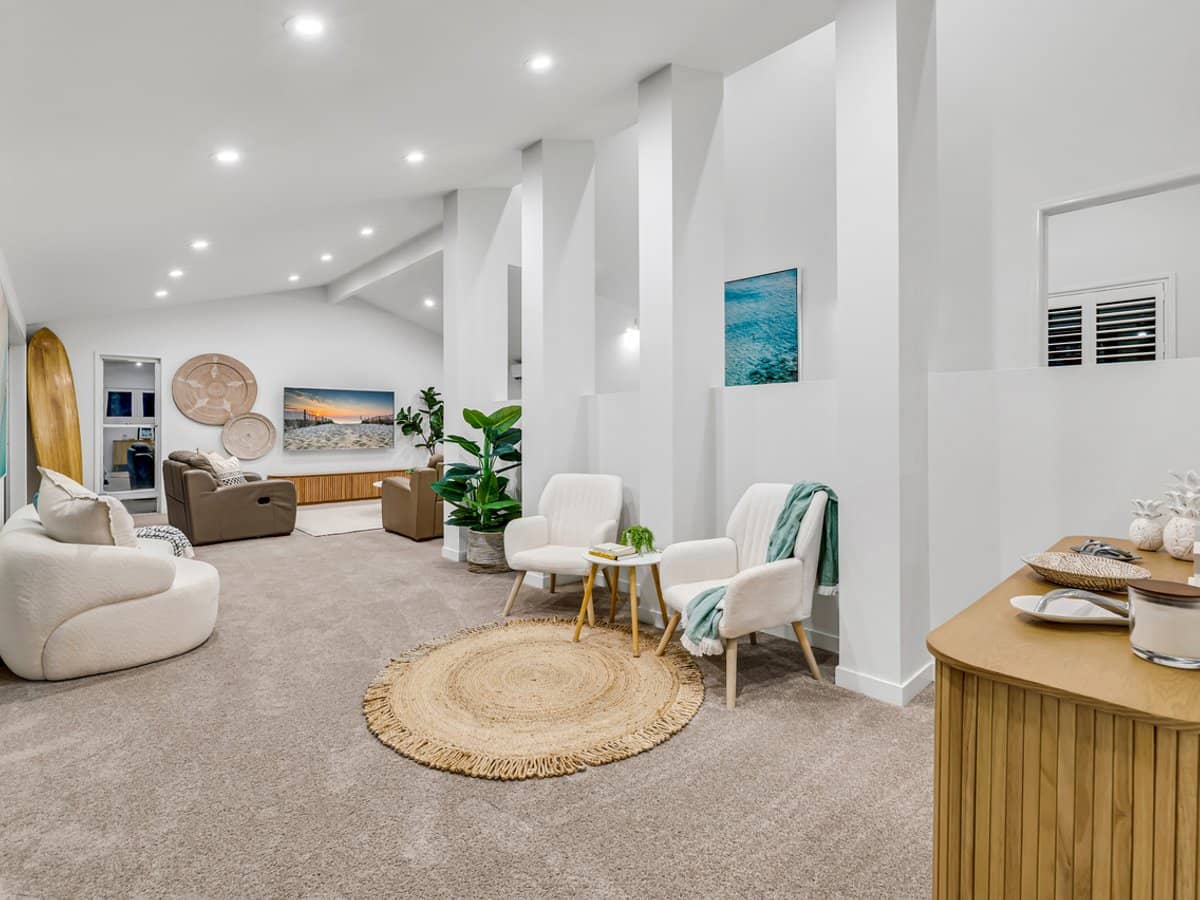 10 Jacana Street, ASHMORE - Thumbnail 9