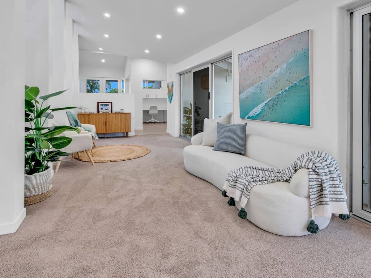 10 Jacana Street, ASHMORE - Thumbnail 10