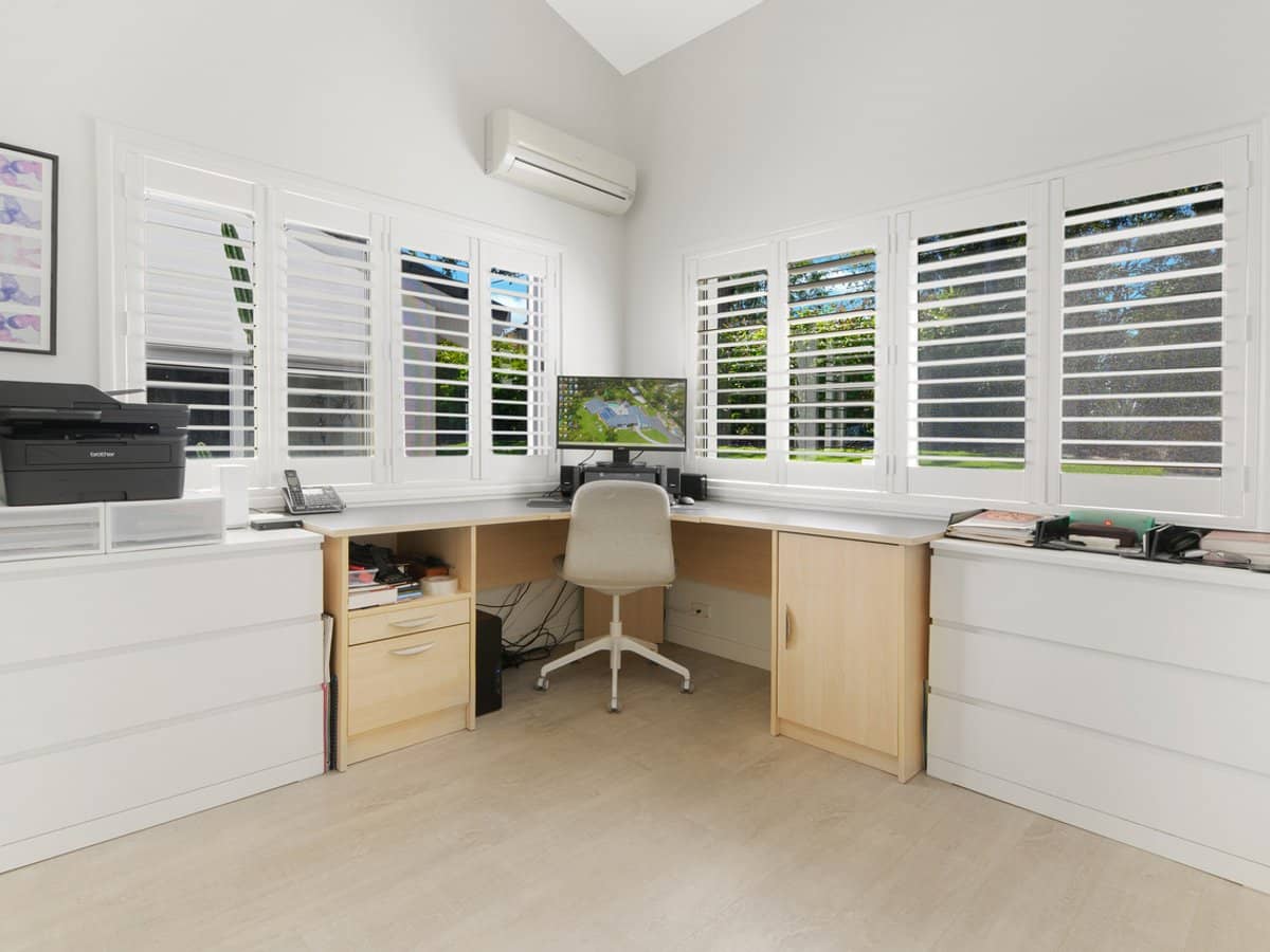 10 Jacana Street, ASHMORE - Thumbnail 23