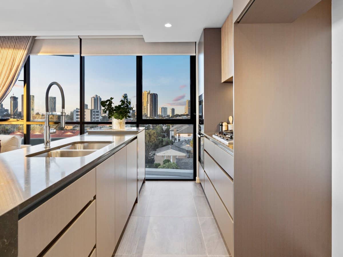 28 Dalpura Street, SURFERS PARADISE - Thumbnail 13