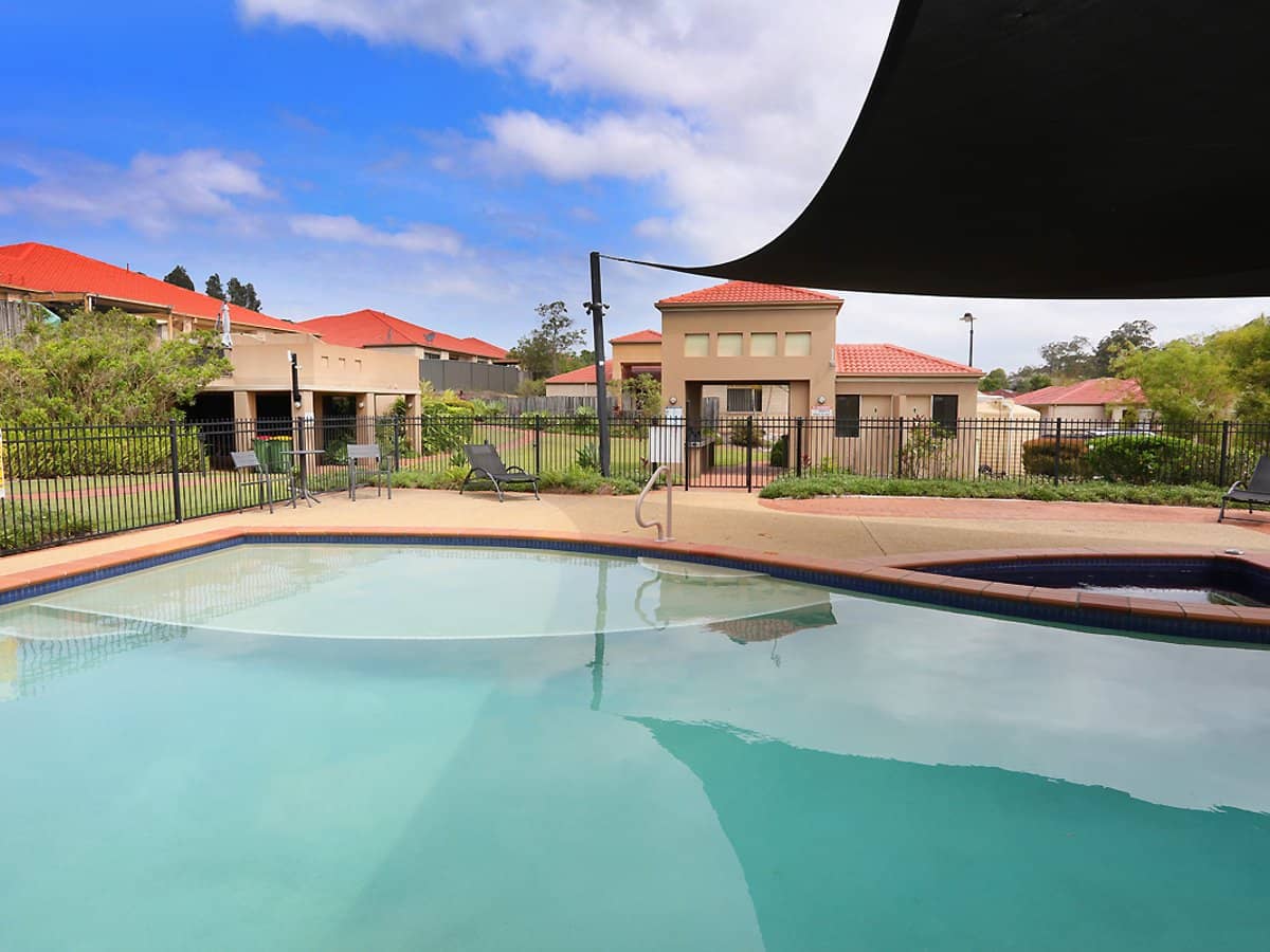 24 Amsonia Court, ARUNDEL - Thumbnail 7