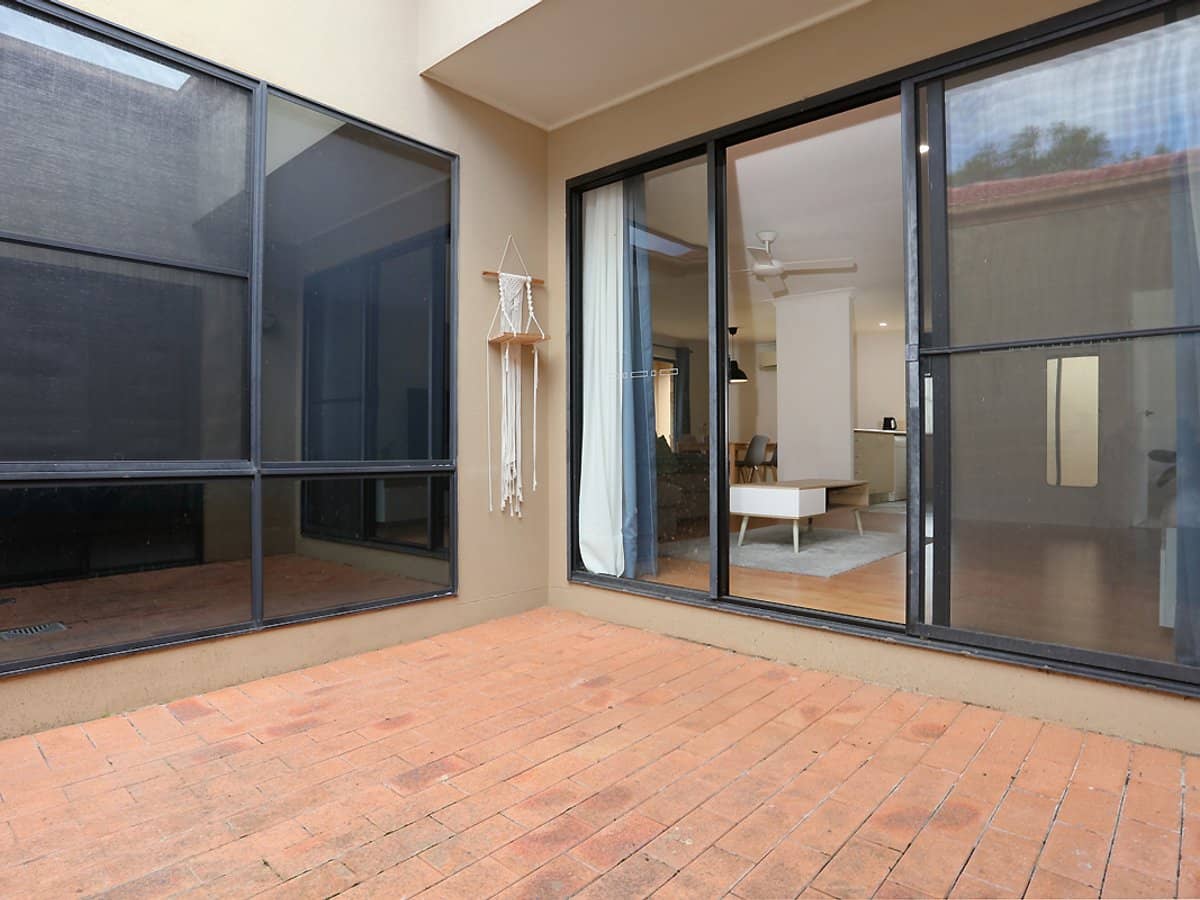 24 Amsonia Court, ARUNDEL - Thumbnail 14