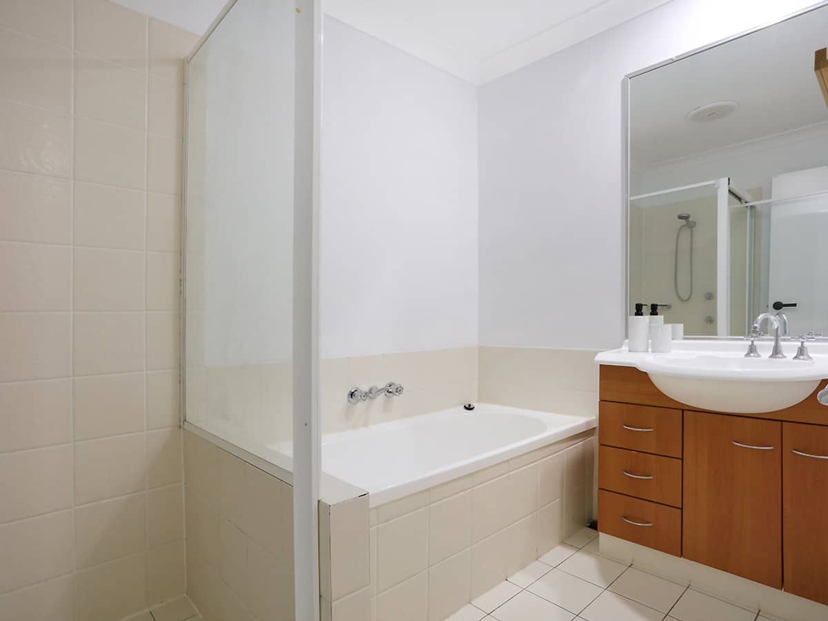 24 Amsonia Court, ARUNDEL - Thumbnail 20