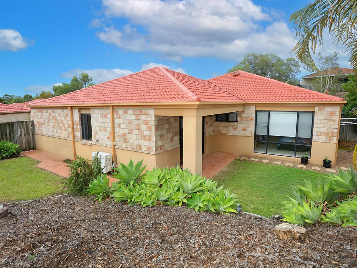 24 Amsonia Court, ARUNDEL - Thumbnail 21