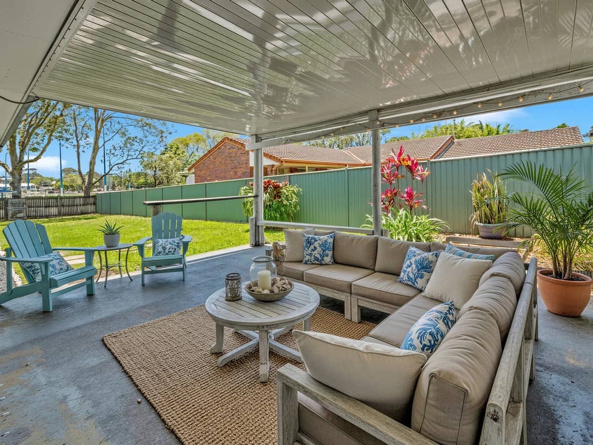 8 Sapium Road, ASHMORE - Thumbnail 4