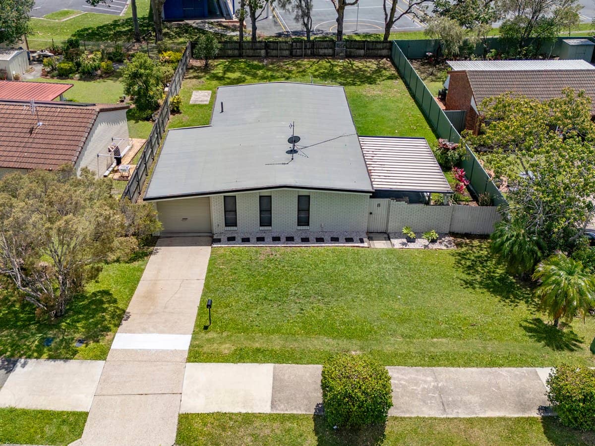 8 Sapium Road, ASHMORE - Thumbnail 19