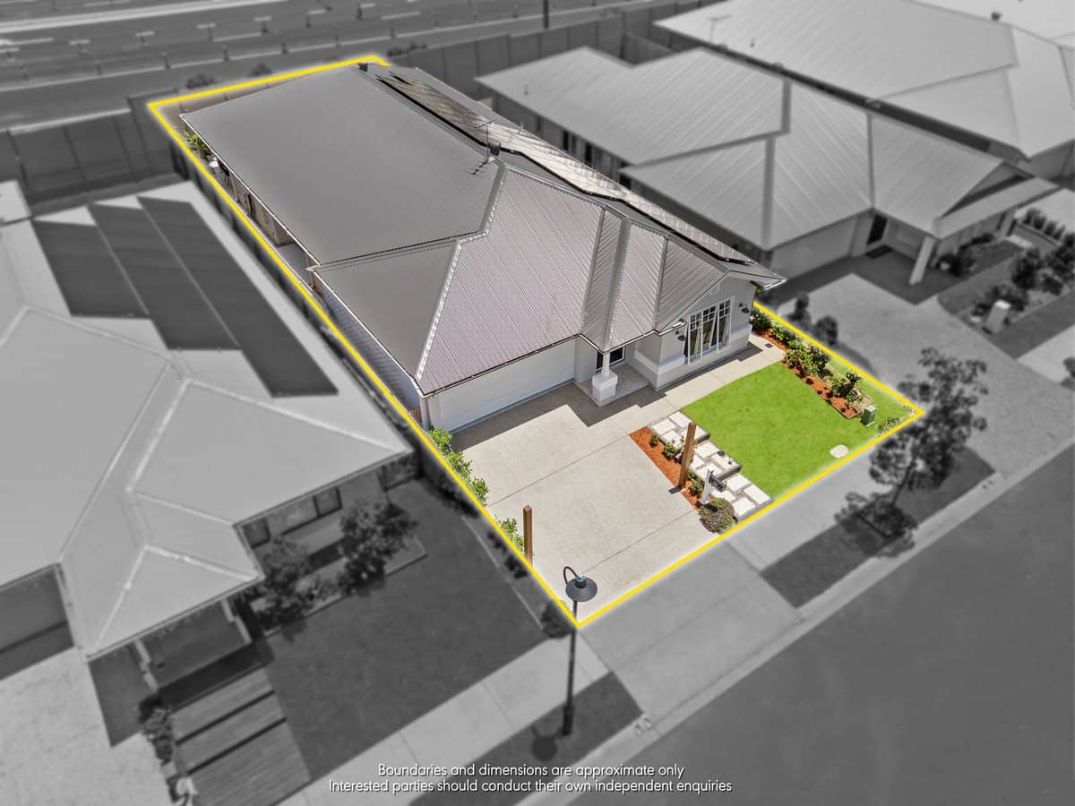 26 Amber Circuit, Greenbank - Thumbnail 3