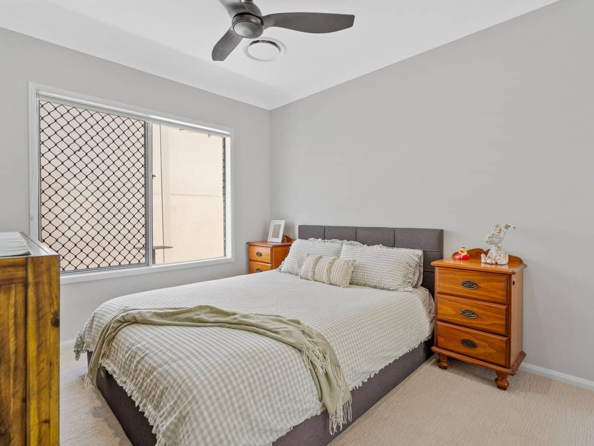 26 Amber Circuit, Greenbank - Thumbnail 6