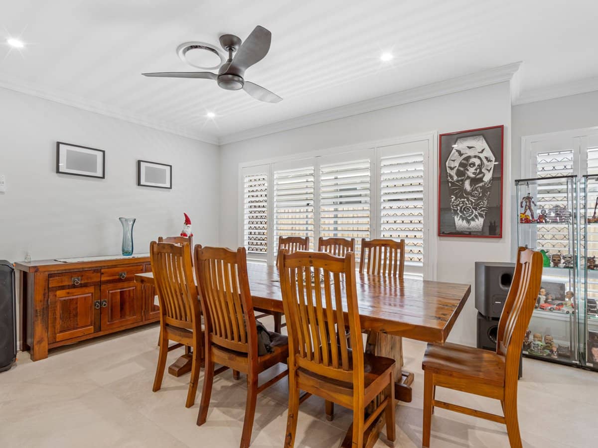 26 Amber Circuit, Greenbank - Thumbnail 11