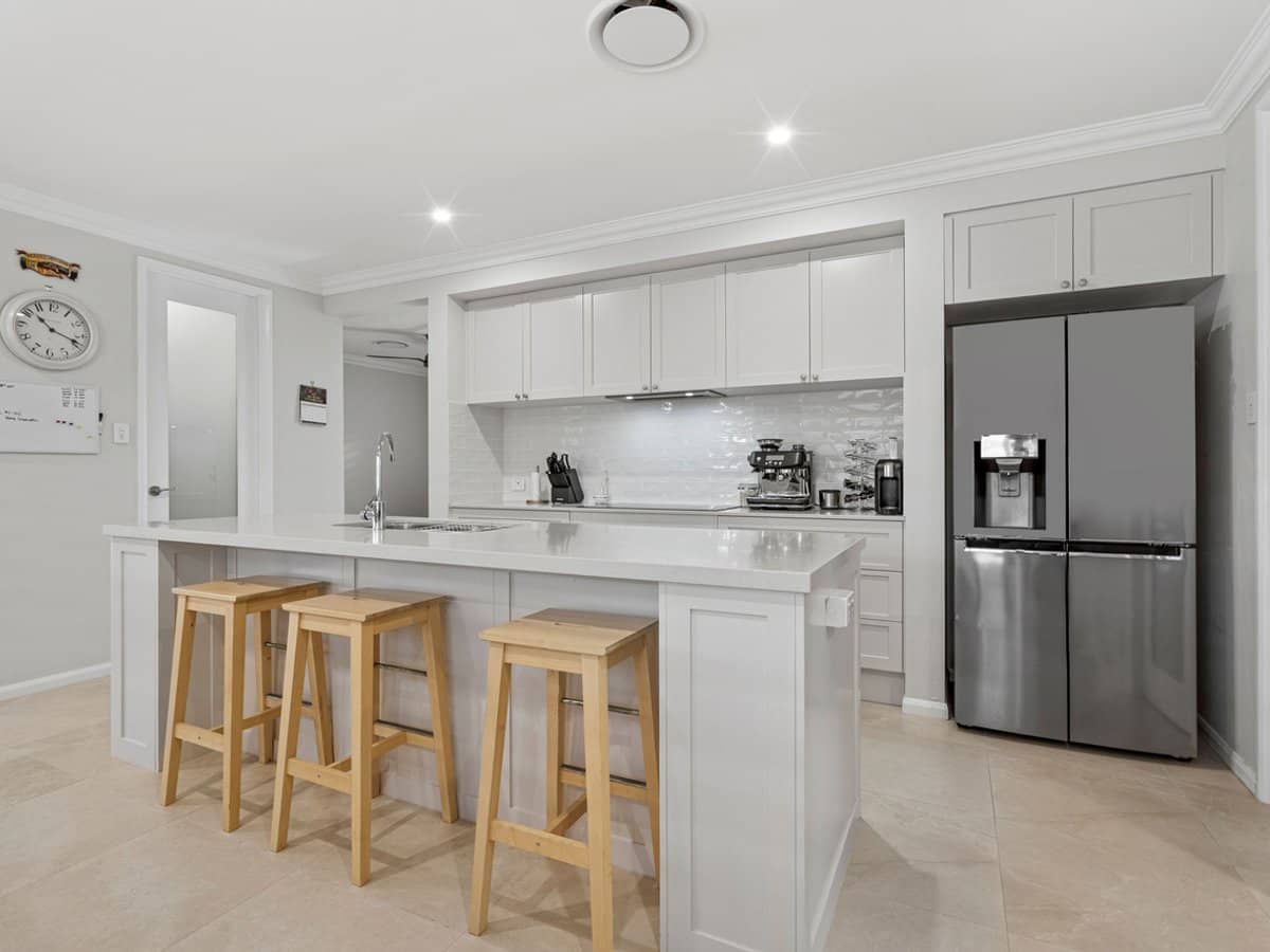 26 Amber Circuit, Greenbank - Thumbnail 12