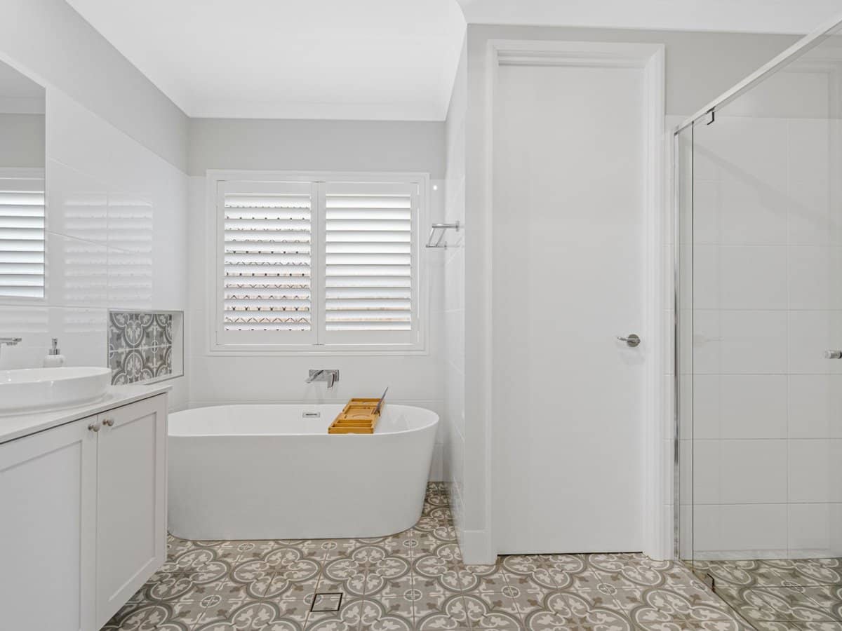 26 Amber Circuit, Greenbank - Thumbnail 17