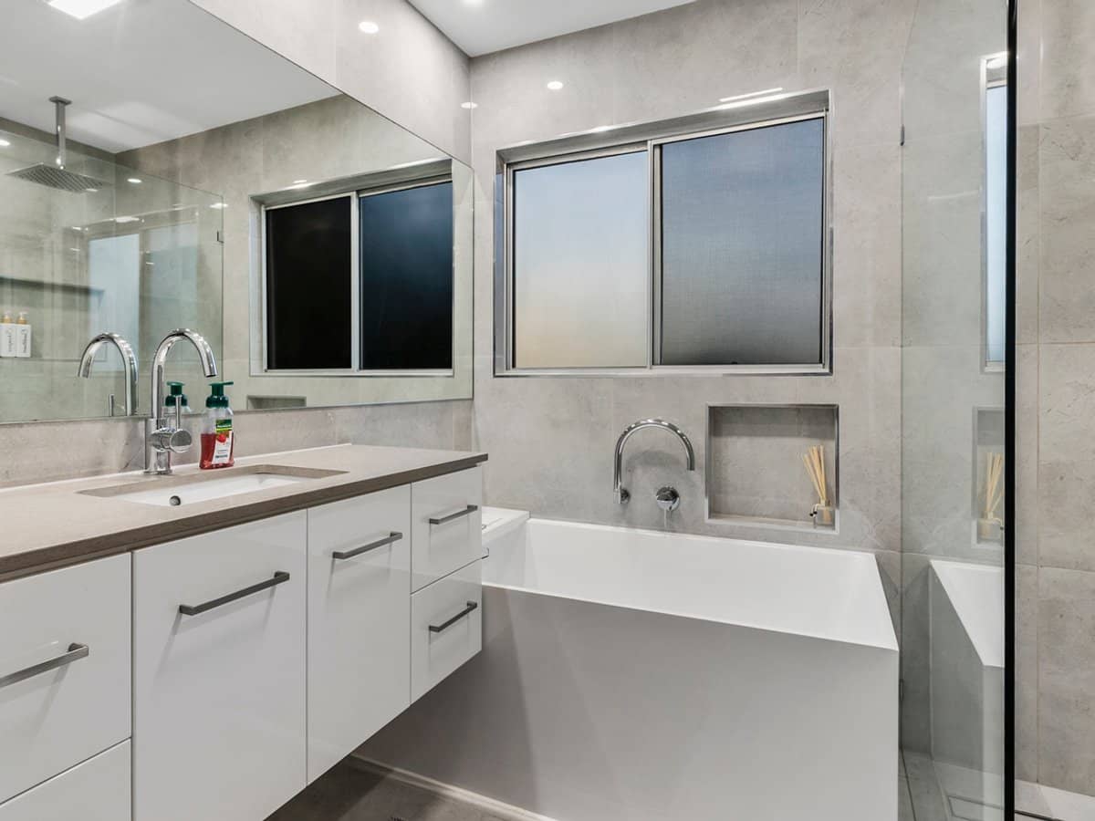 6 Marjula Street, COOMERA - Thumbnail 16