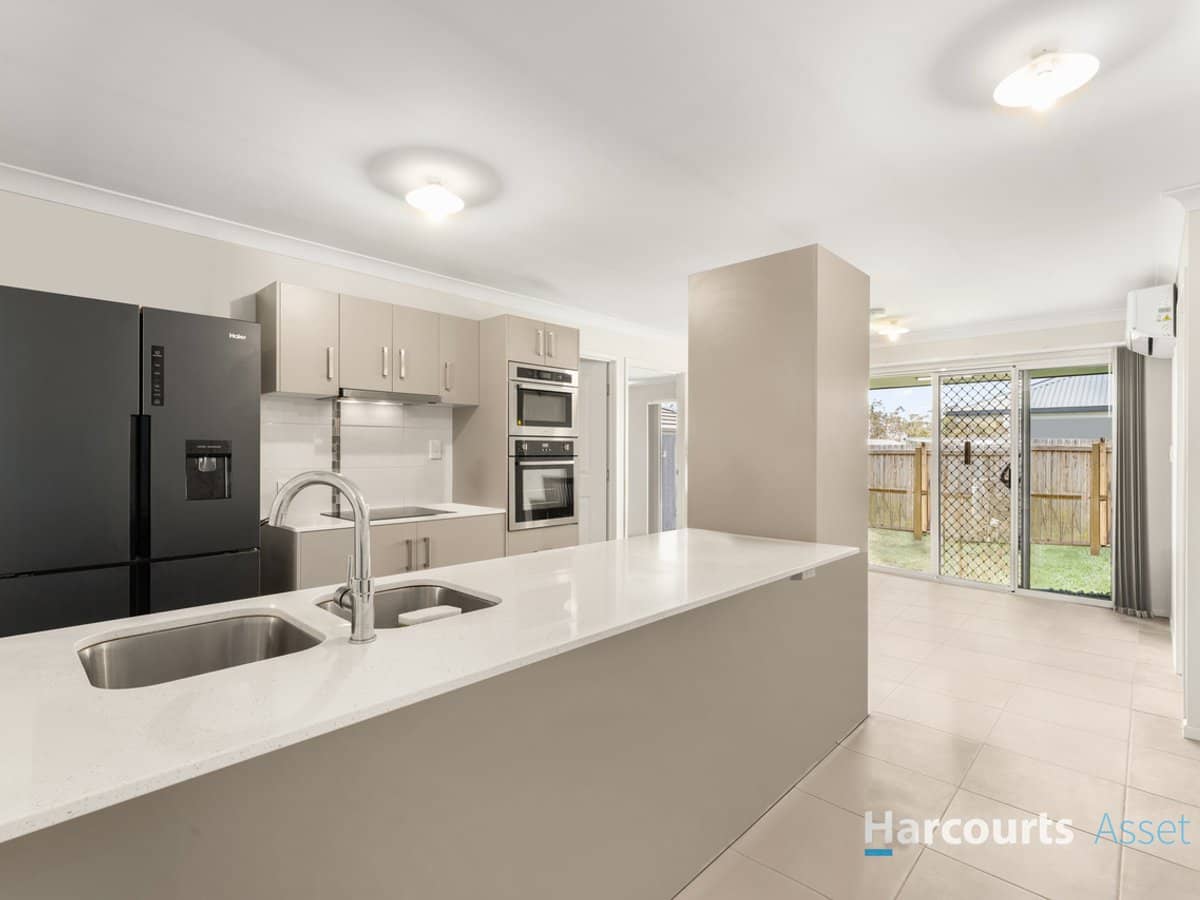 10 Oxford Drive, FLAGSTONE - Thumbnail 8